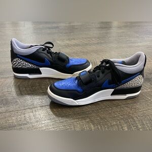 Nike Air Jordan Legacy 312 Low Size 9.5 Blue Black CD7069-041 Shoes Sneakers